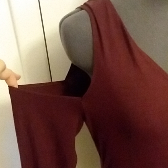 ❌SOLD❌ LAST DAY! A&F Cold Shoulder wrap tee - Picture 3 of 8